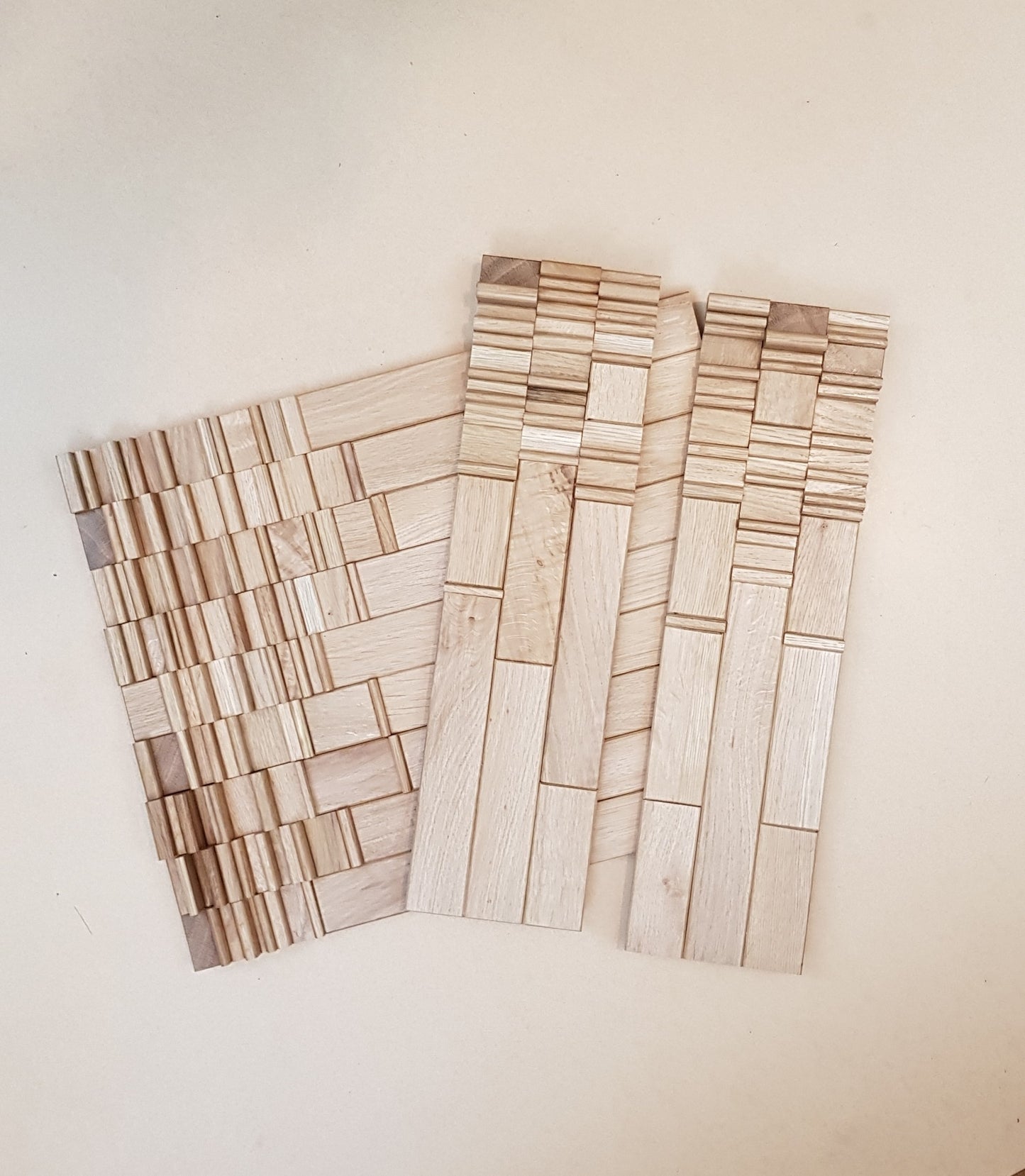 Sculptural tiles in oak