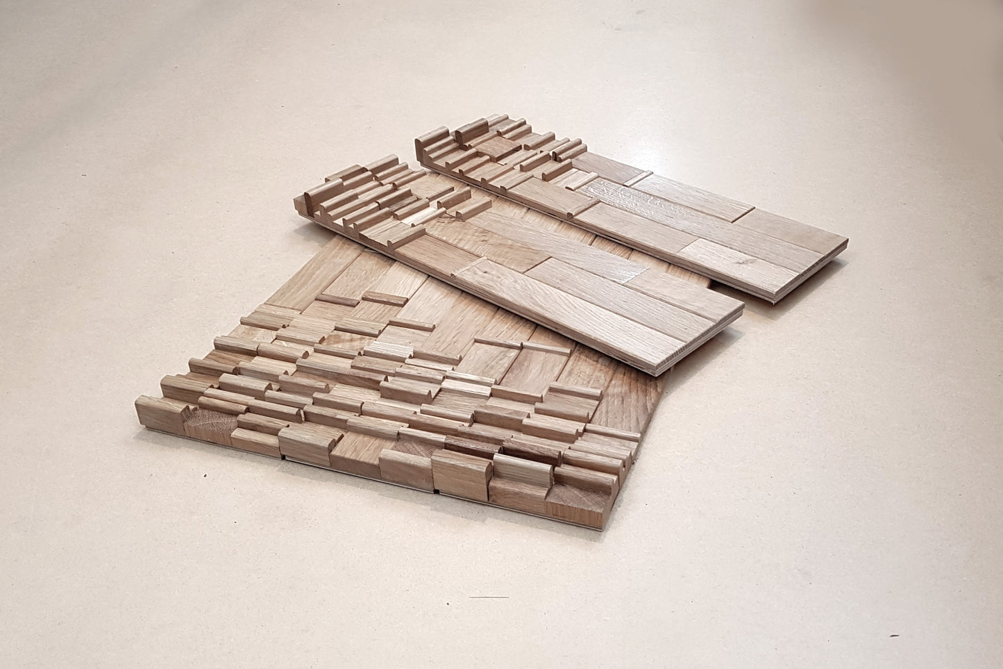 Sculptural tiles in oak