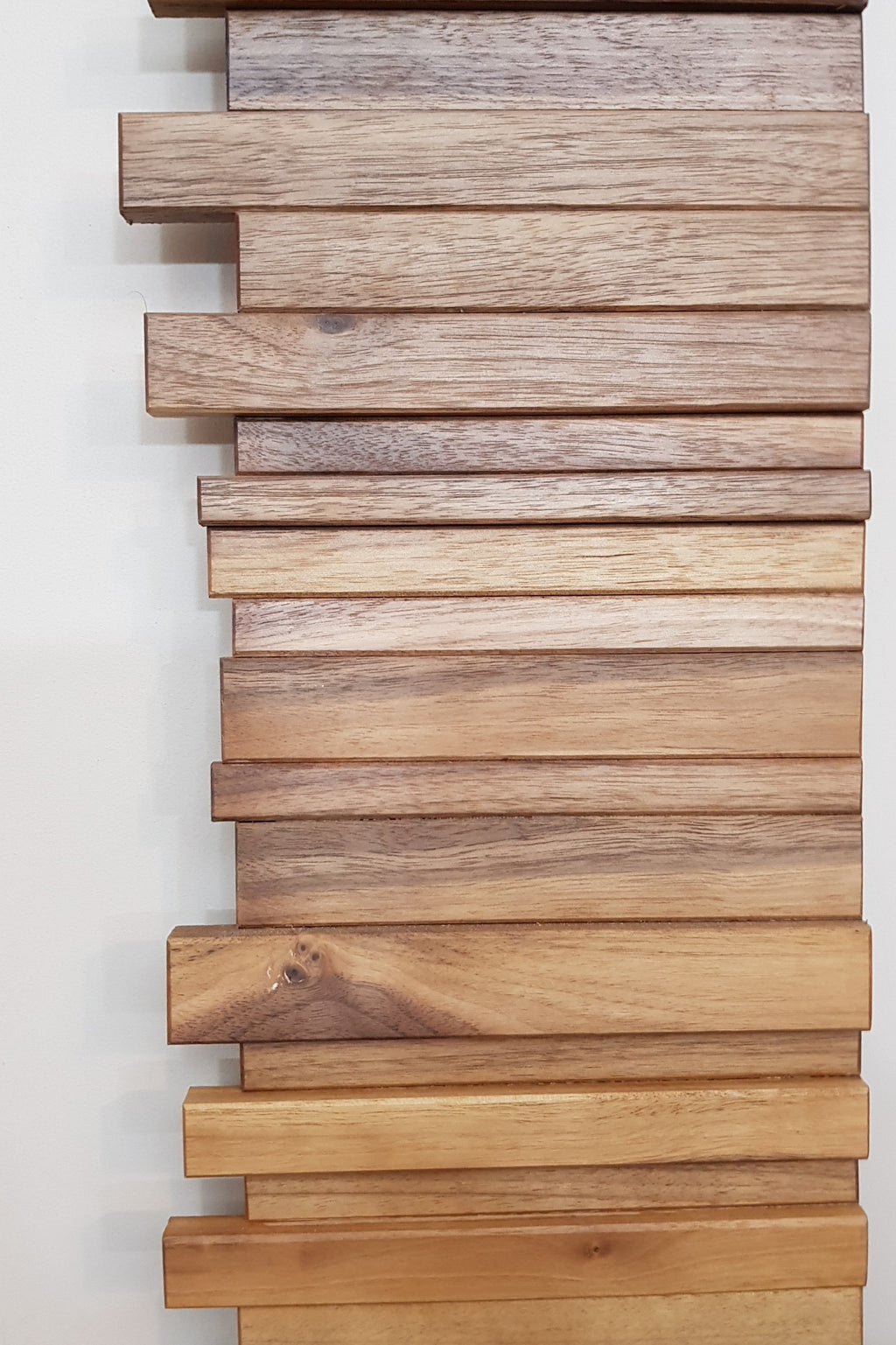 Centrepiece mirror in black and white walnut