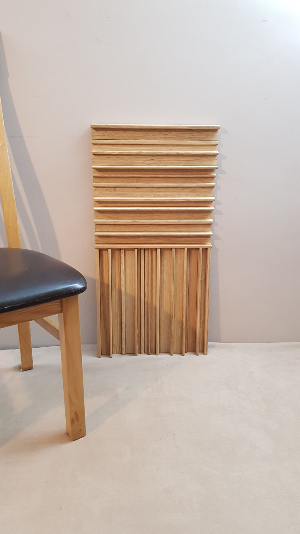 acoustic wall panel in oak - for mid tones